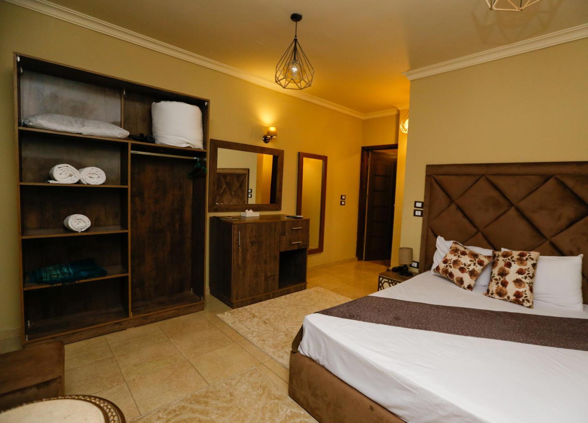 Master Pyramids Hotel Al Kawm al Akhdar 外观 照片